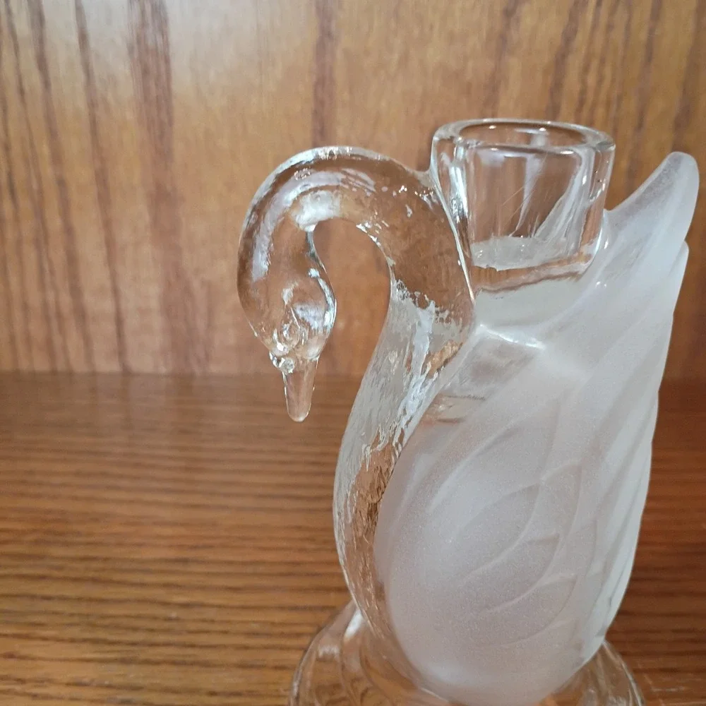 Swan smith glass
